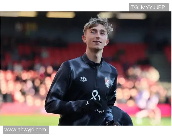 足球转会绯闻热潮再起明星球员动向引发球迷热议与媒体关注 足球转会绯闻热潮再起明星球员动向引发球迷热议与媒体关注